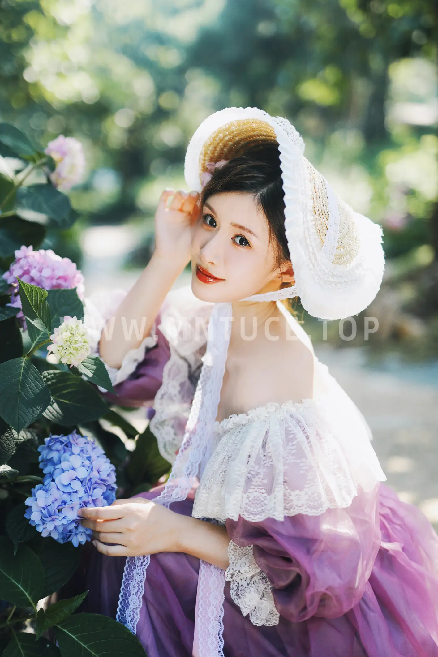 [YITUYU] 2022.08.29 Vol.1820 – Endless Summer electric pig#[37P]-6