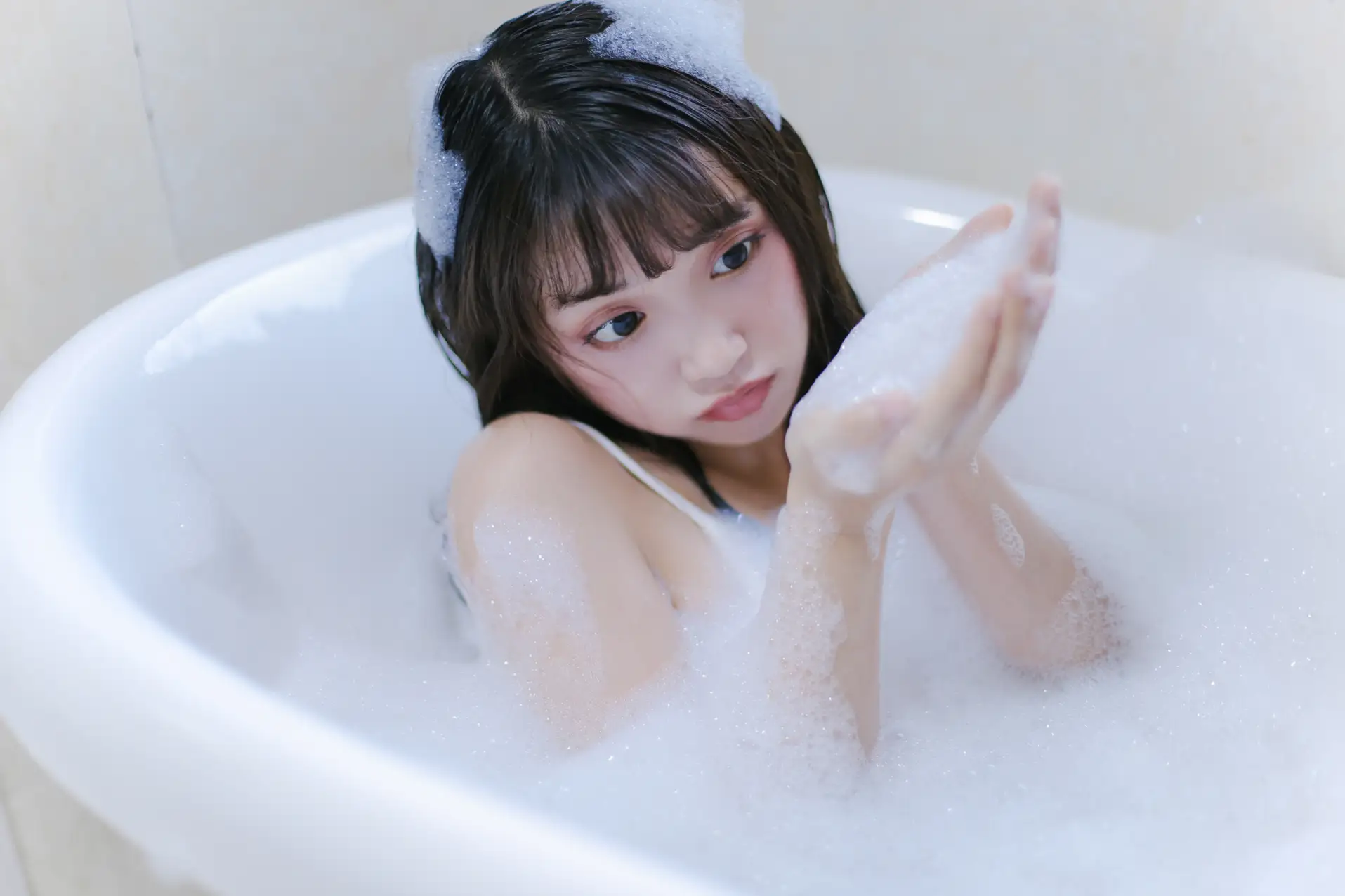 [YITUYU] 2022.08.25 Vol.1788 – Milk Bubble Bath a fish tail#[27P]-3