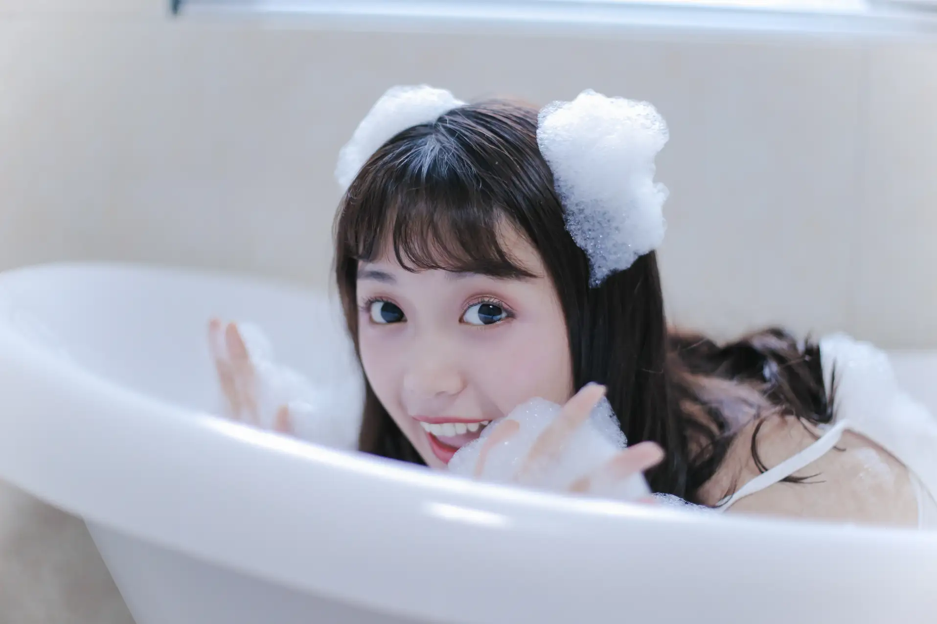 [YITUYU] 2022.08.25 Vol.1788 – Milk Bubble Bath a fish tail#[27P]-5