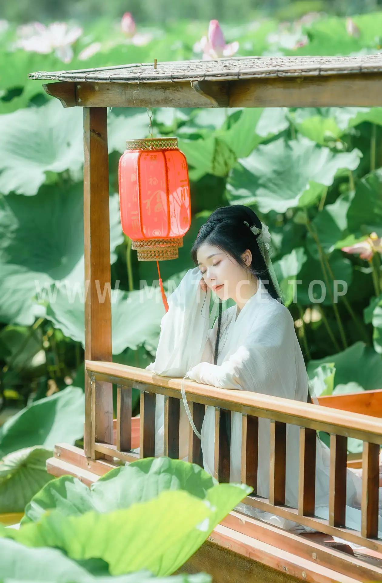 [YITUYU] 2022.08.23 Vol.1772 – Blooming Summer Momo#[22P]-8
