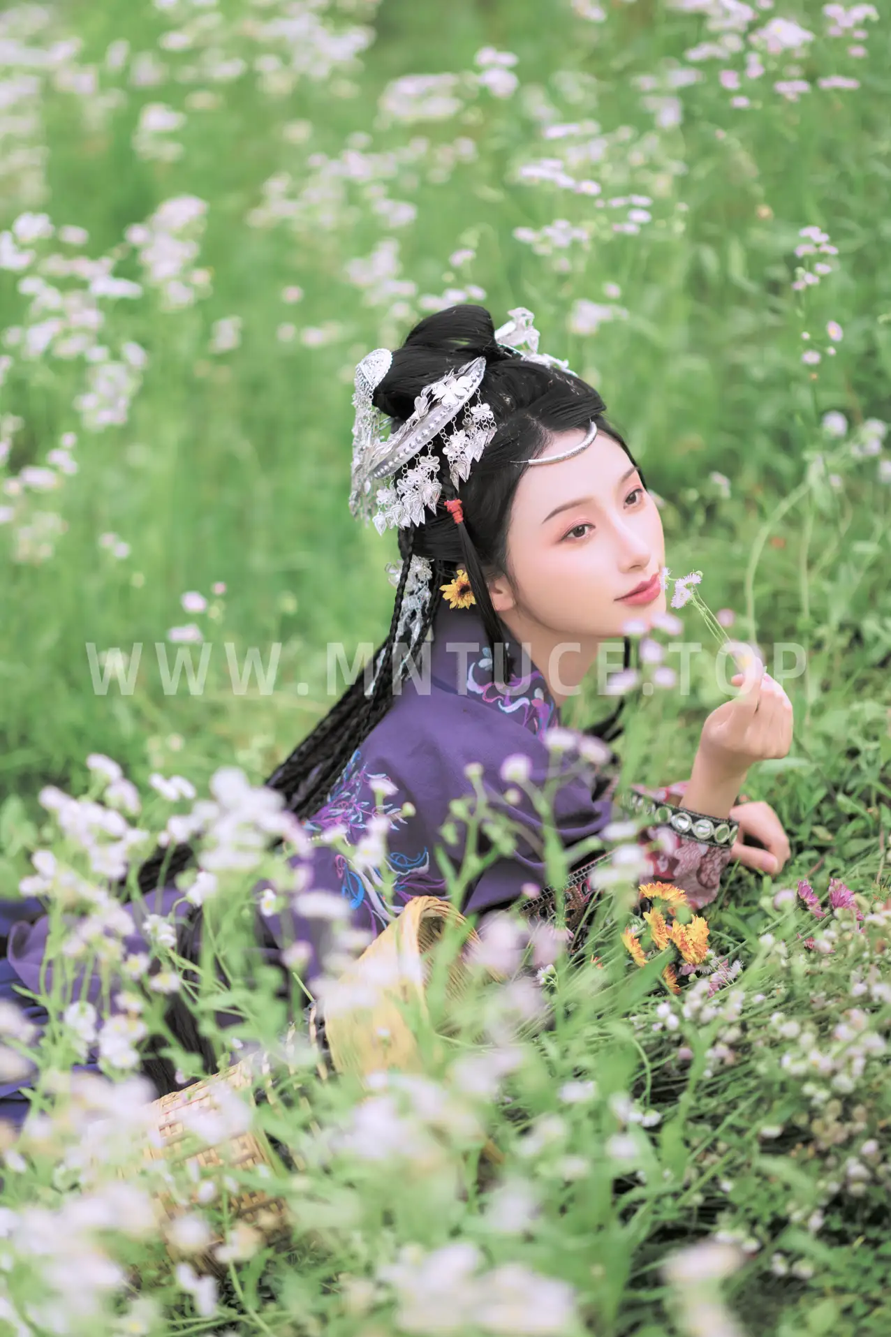 [YITUYU] 2022.08.23 Vol.1774 – Miao girl little demon with eyes#[42P]-8