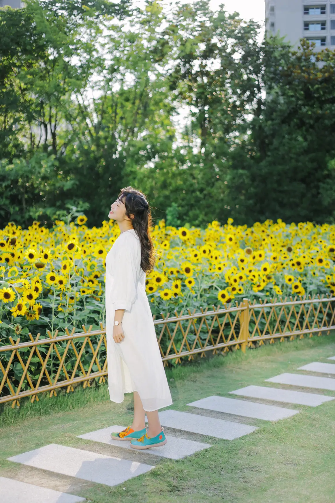 [YITUYU] 2022.08.29 Vol.1822 – Flowers and You in the Sun Fatty Blue-#[25P]-6