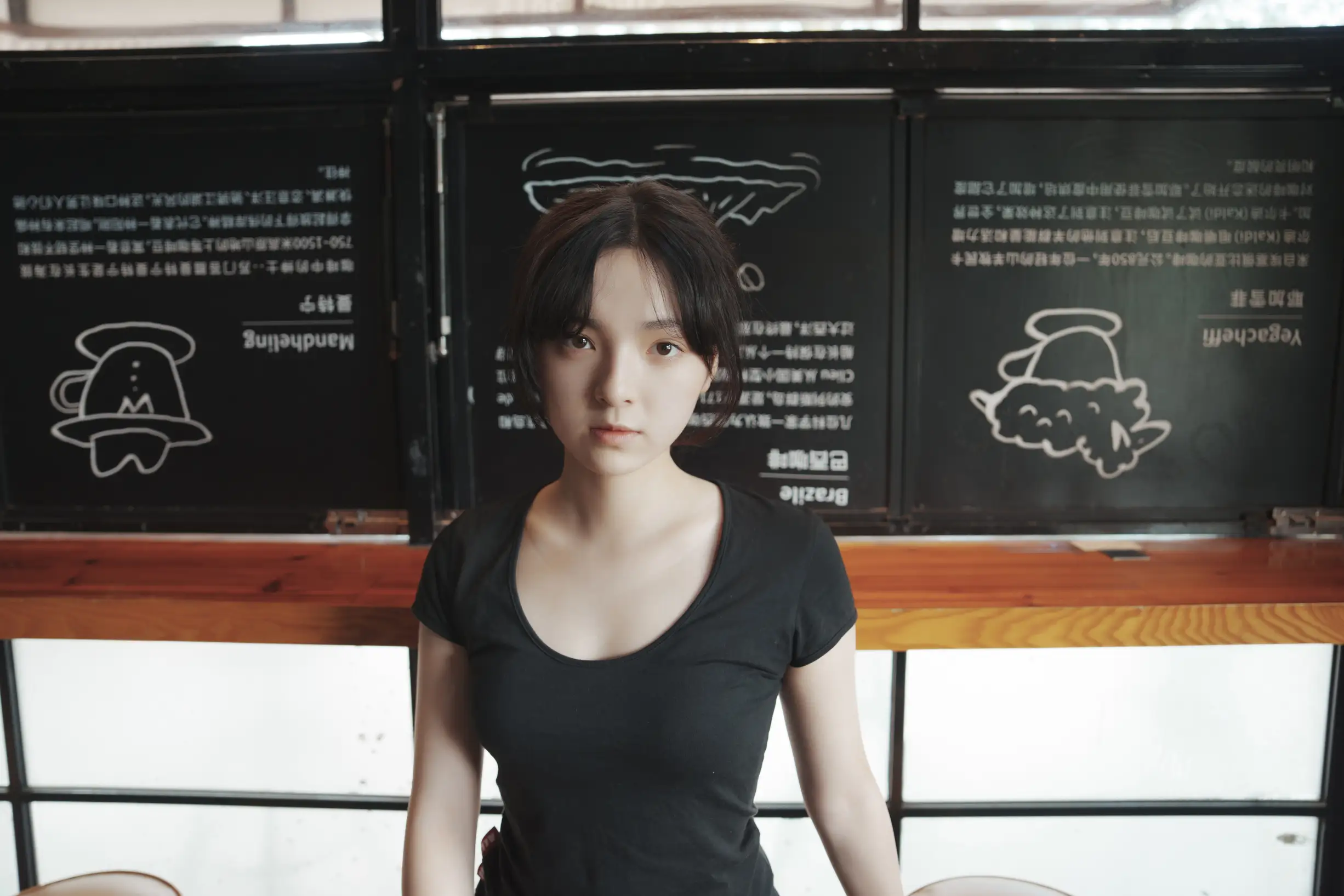 [YITUYU] 2022.09.11 Vol.1924 – The girl without makeup in the coffee house dudu#[32P]-1