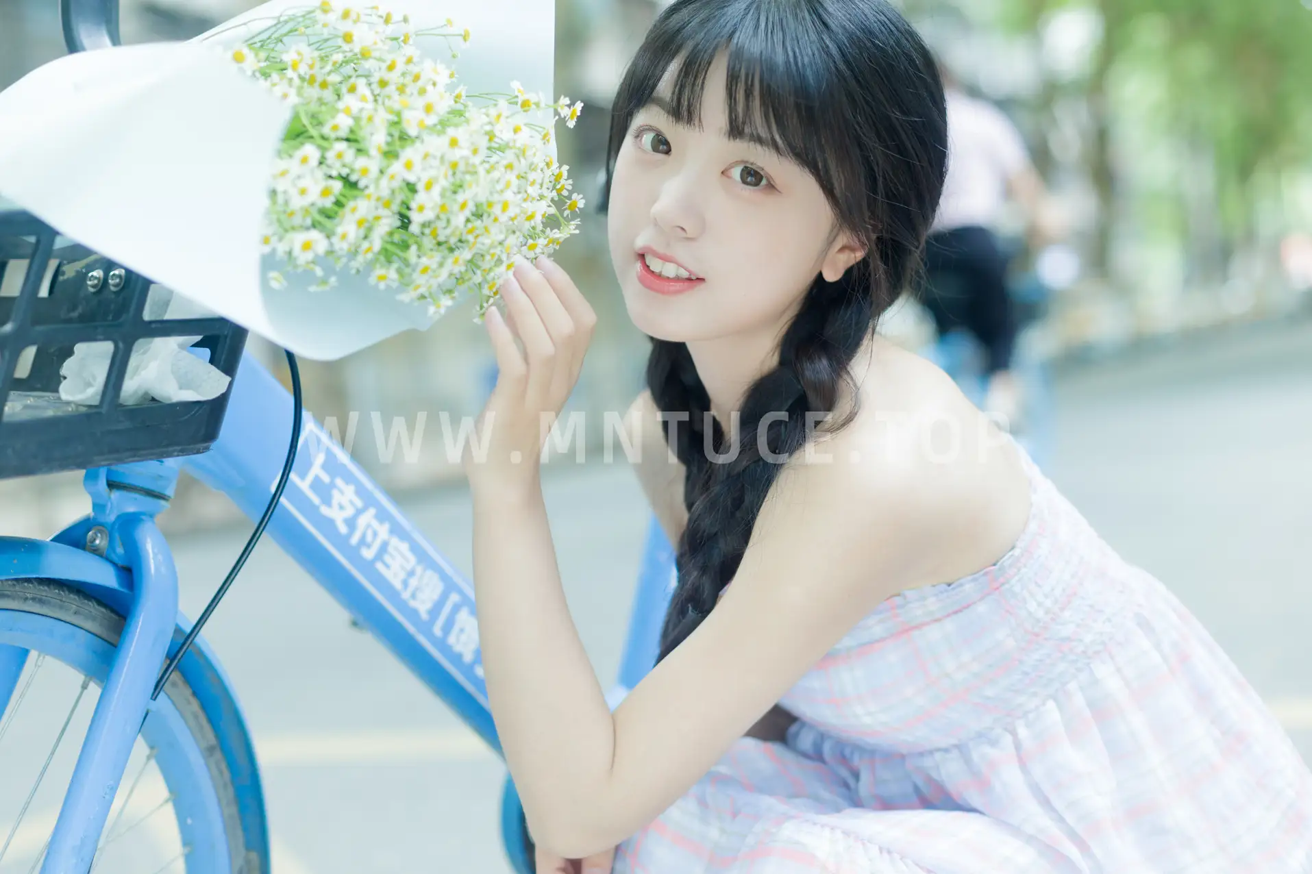 [YITUYU] 2022.08.12 Vol.1688 – Summer is the smell of chamomile Cute bubbles#[33P]-8