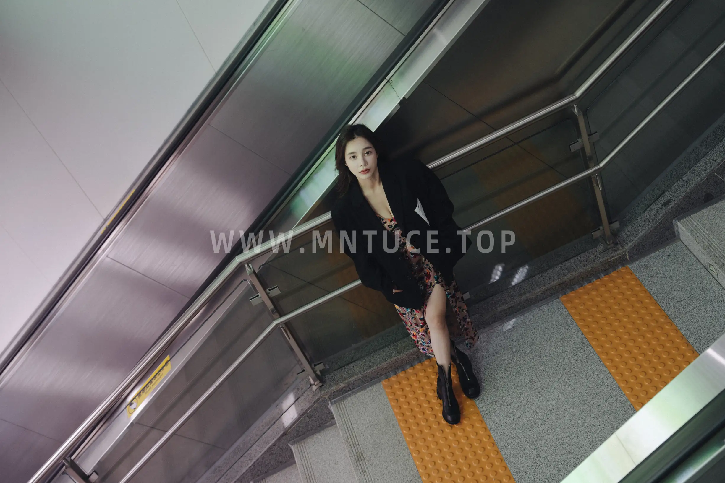 [YITUYU] 2022.08.05 Vol.1630 – Lonely Subway Classmate Shuwen#[41P]-8