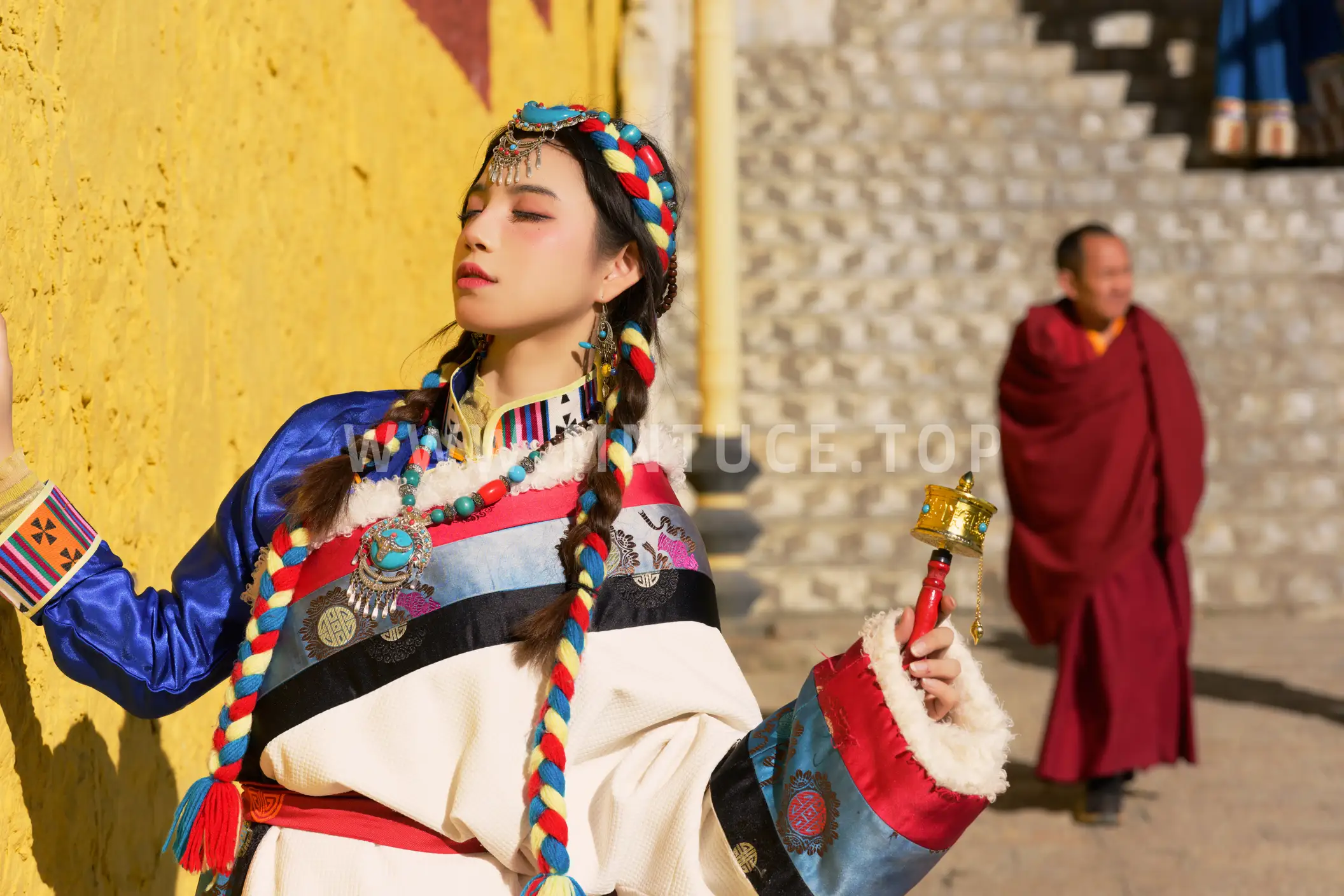 [YITUYU] 2022.06.26 Vol.1292 – Praise to Songzan Forest Two plus six#[37P]-9