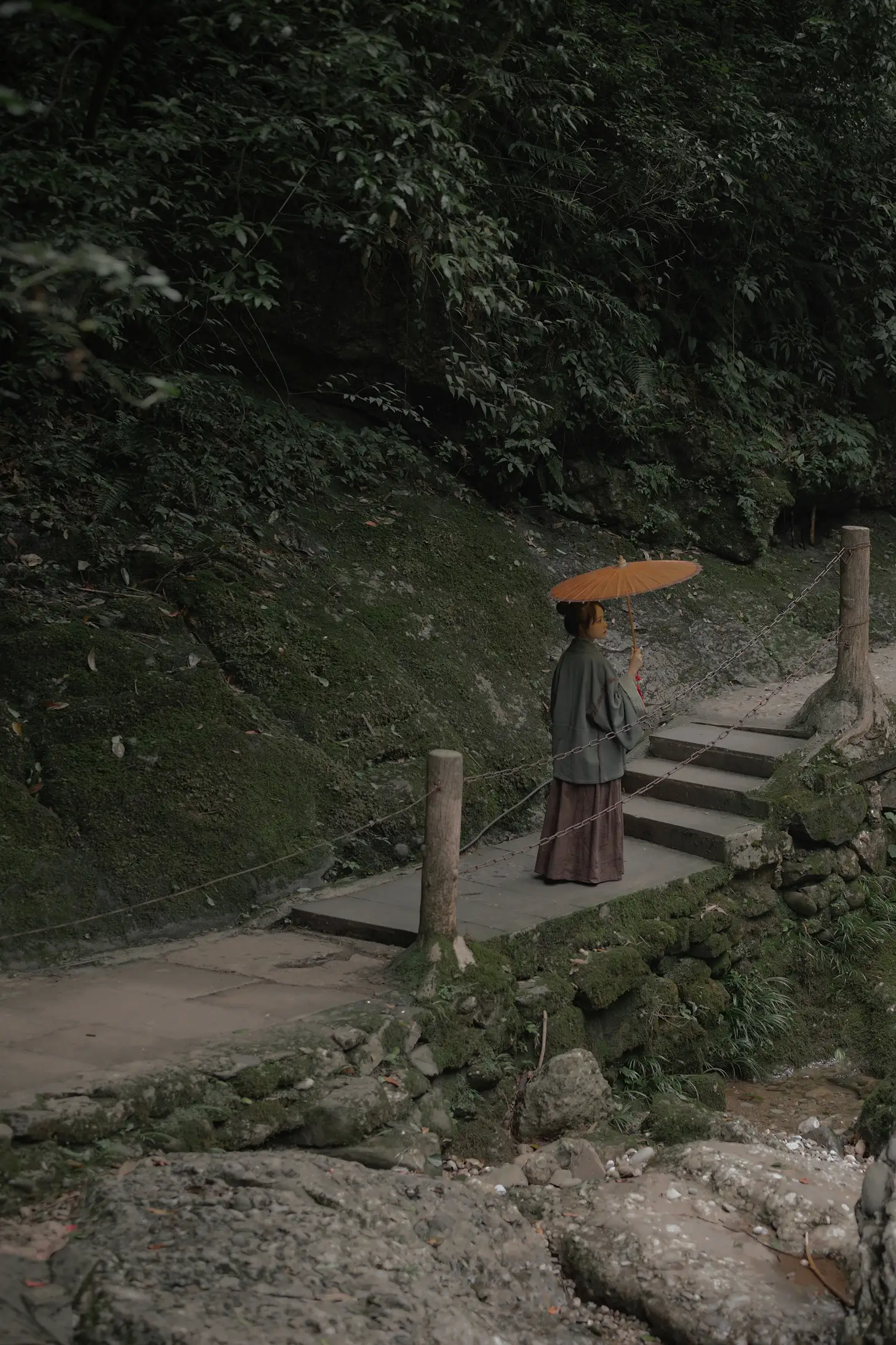 [YITUYU] 2022.08.13 Vol.1695 – Up the Mountain Li Yiyi#[38P]-9
