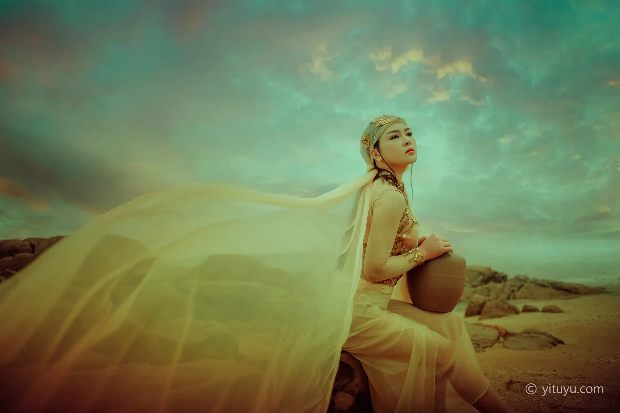 [YITUYU] 2021.06.11 Vol.072 – My Loulan Yang'er#[33P]-1