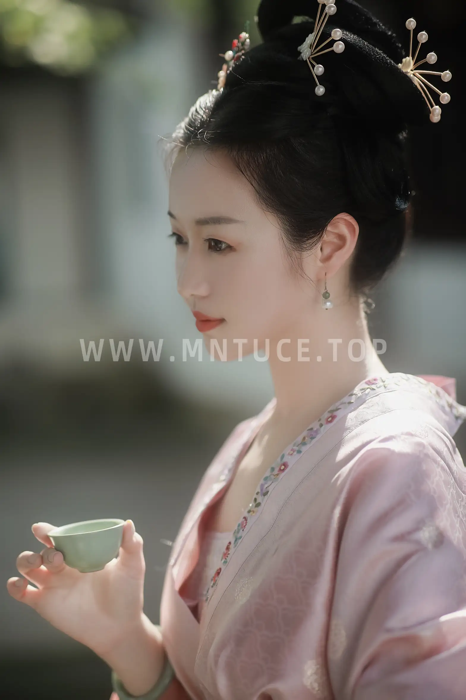 [YITUYU] 2022.08.04 Vol.1623 – Menghualu Big head little sweet#[23P]-8
