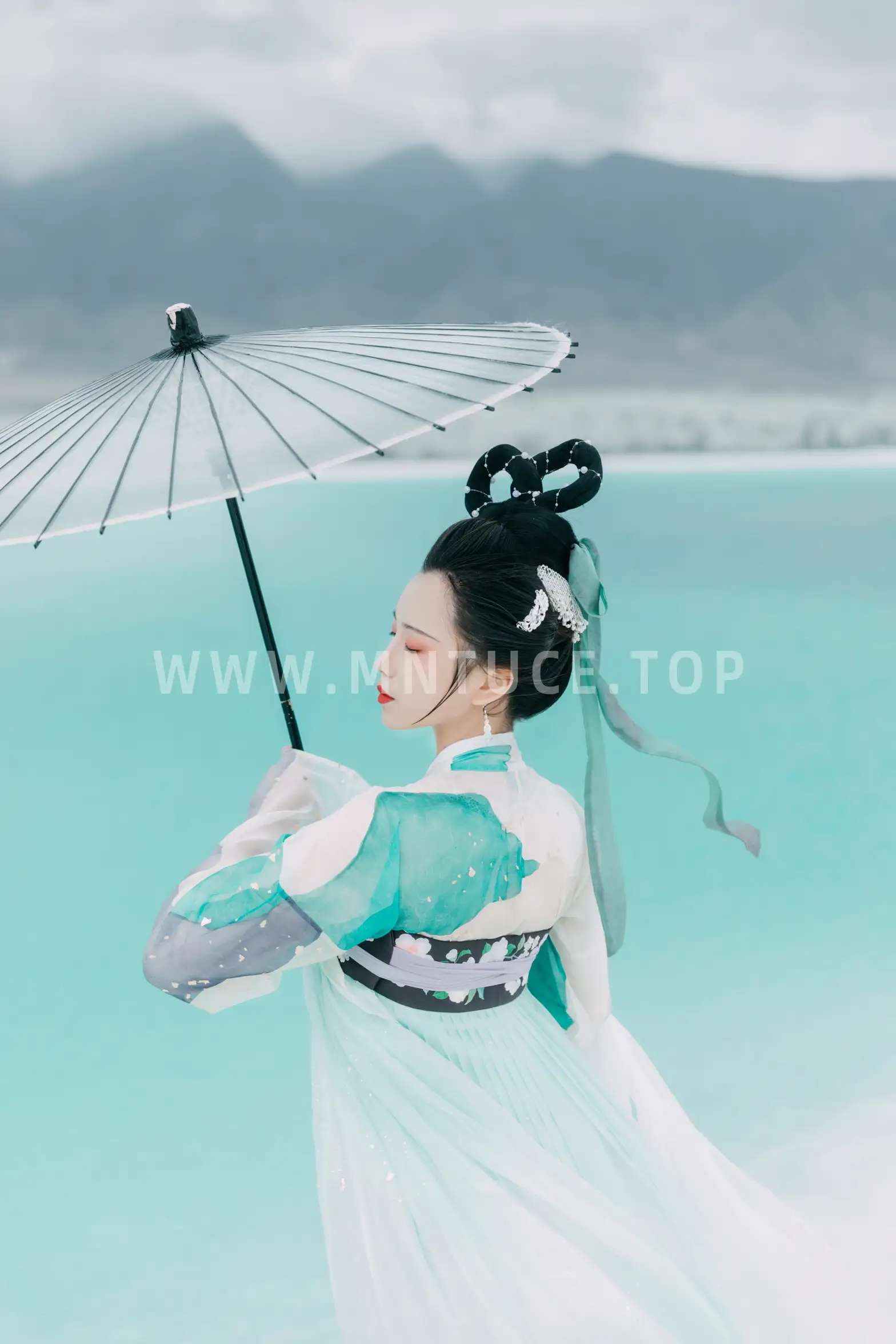 [YITUYU] 2022.08.08 Vol.1652 – Bishuijian Gongsun Ping#[22P]-8