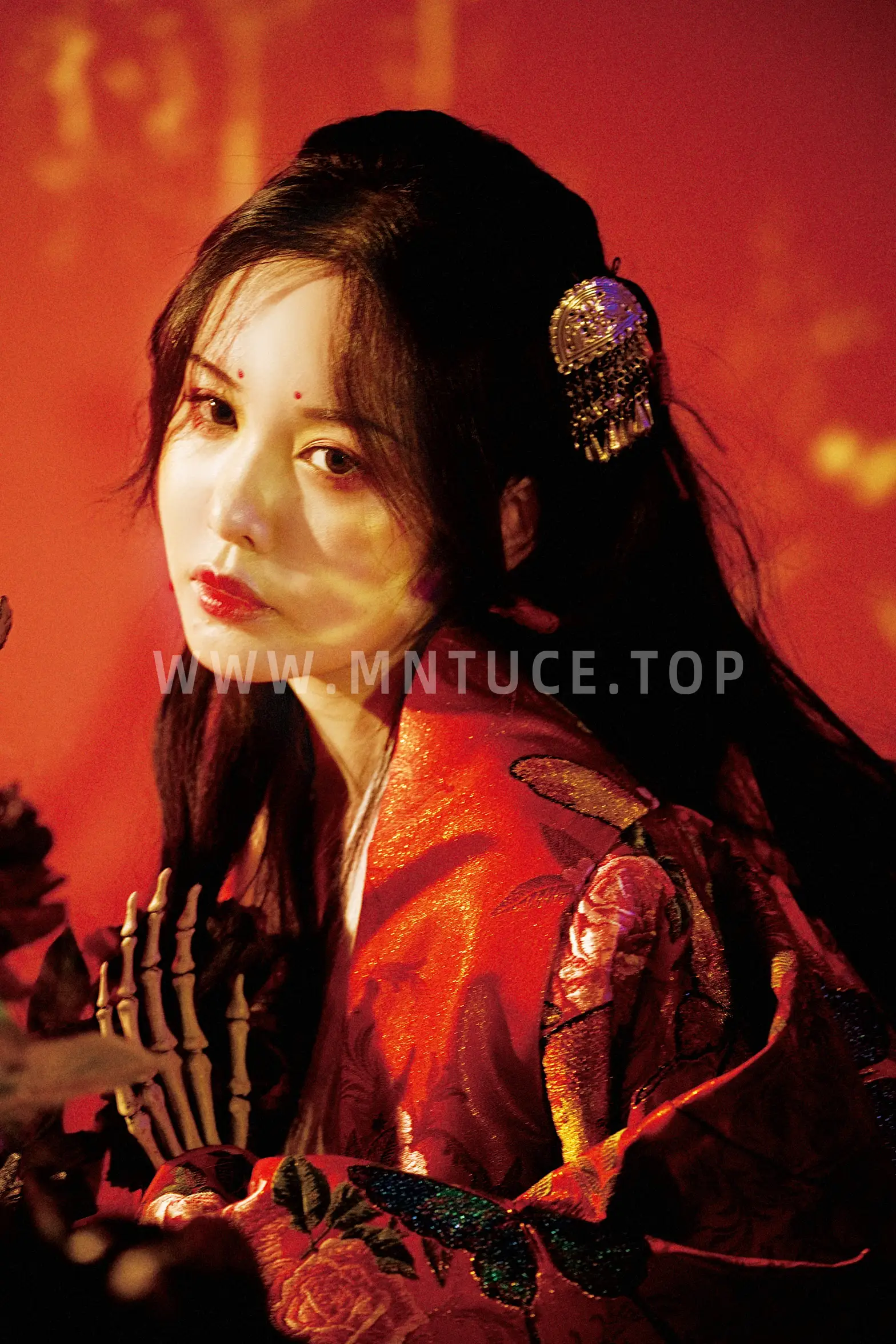 [YITUYU] 2022.08.29 Vol.1823 – Rain Girl handsome lulu sauce#[24P]-8