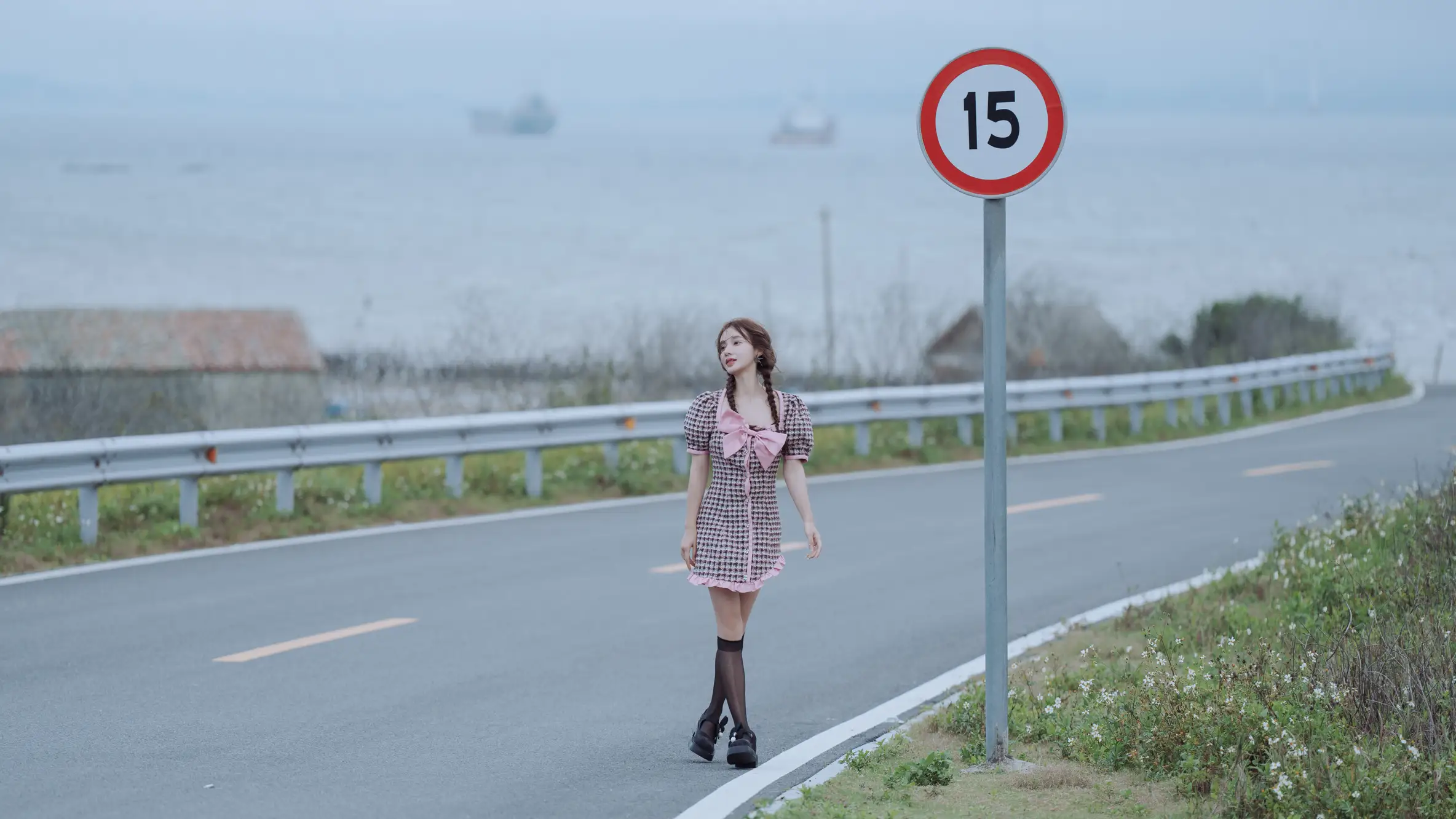 [YITUYU] 2022.08.08 Vol.1658 – The most beautiful road around the island Classmate Shuwen#[40P]-4