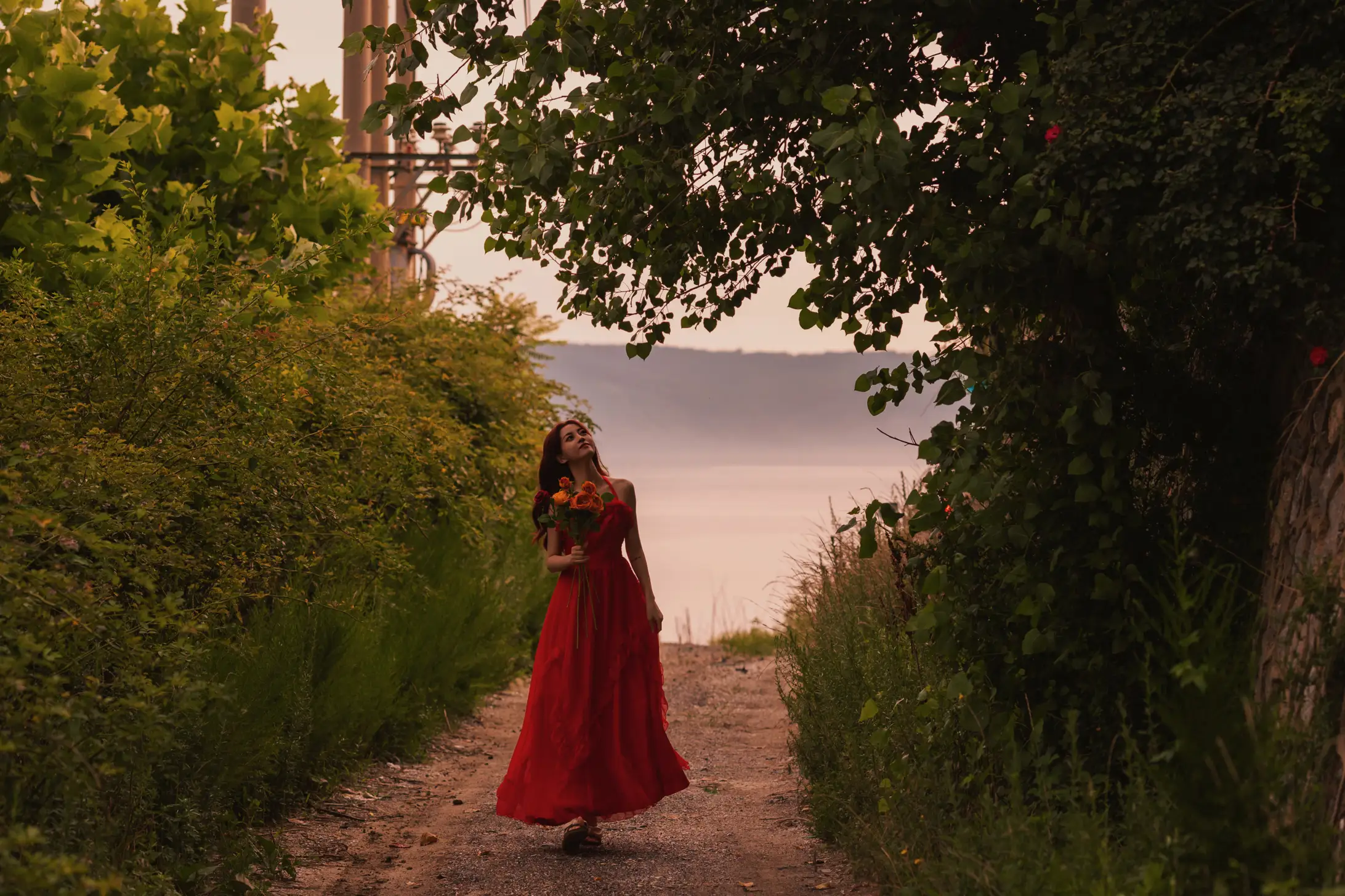 [YITUYU] 2022.09.02 Vol.1849 – Sunset at the seaside and girl in red dress Yixuan-#[33P]-4