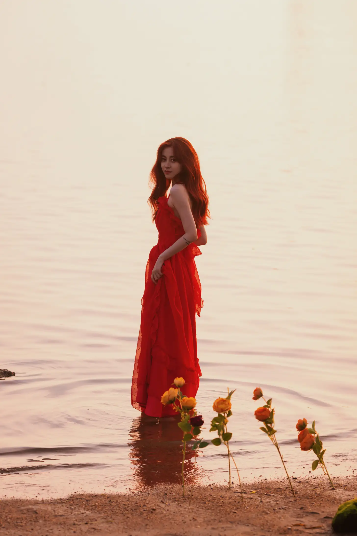[YITUYU] 2022.09.02 Vol.1849 – Sunset at the seaside and girl in red dress Yixuan-#[33P]-5