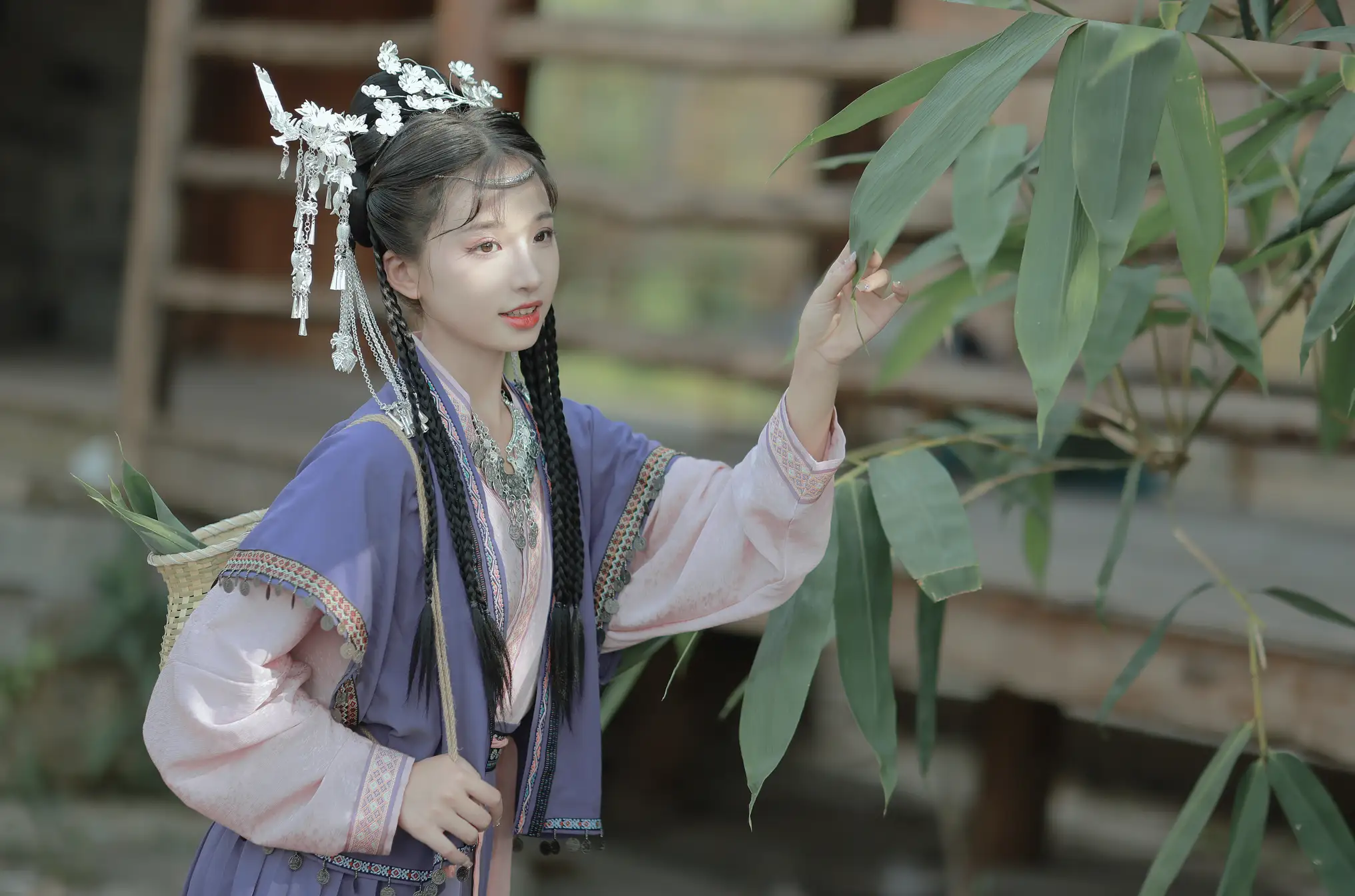 [YITUYU] 2022.09.14 Vol.1947 – Miao girl Rolls and rolls#[22P]-4