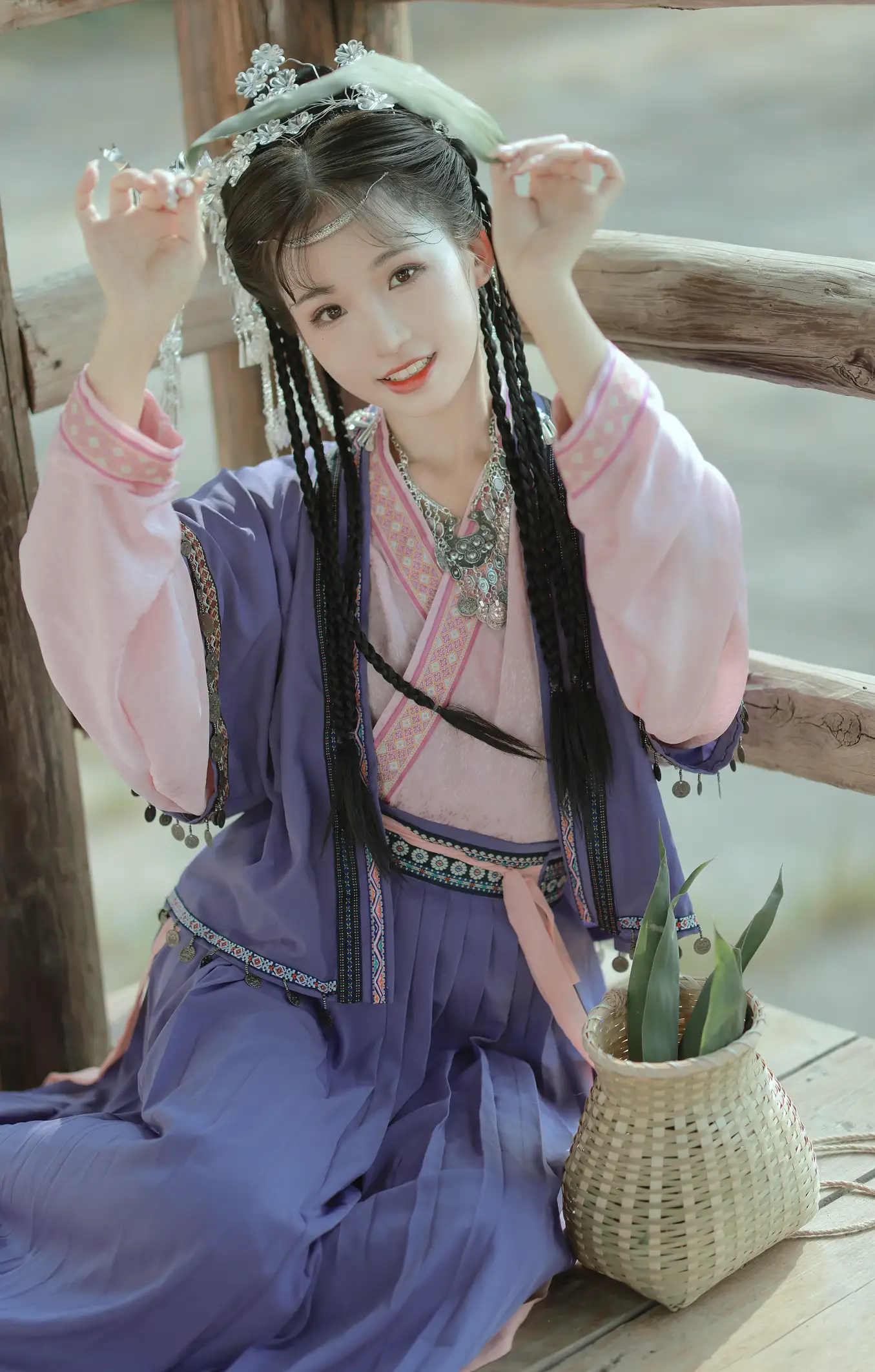 [YITUYU] 2022.09.14 Vol.1947 – Miao girl Rolls and rolls#[22P]-1