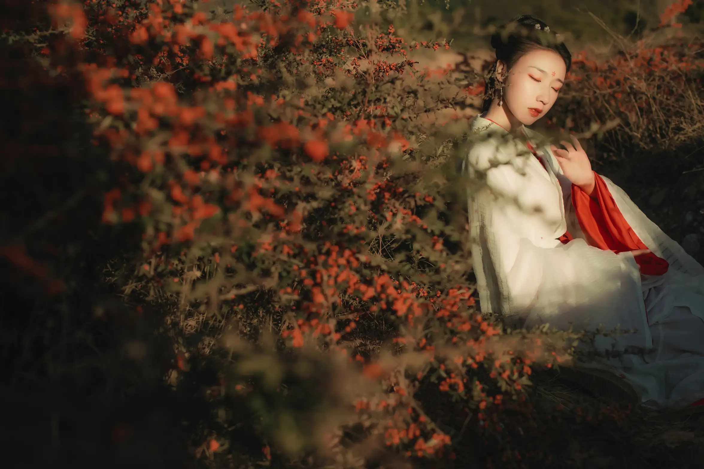 [YITUYU] 2021.11.05 Vol.419 – Red Makeup Liu Shao#[20P]-2