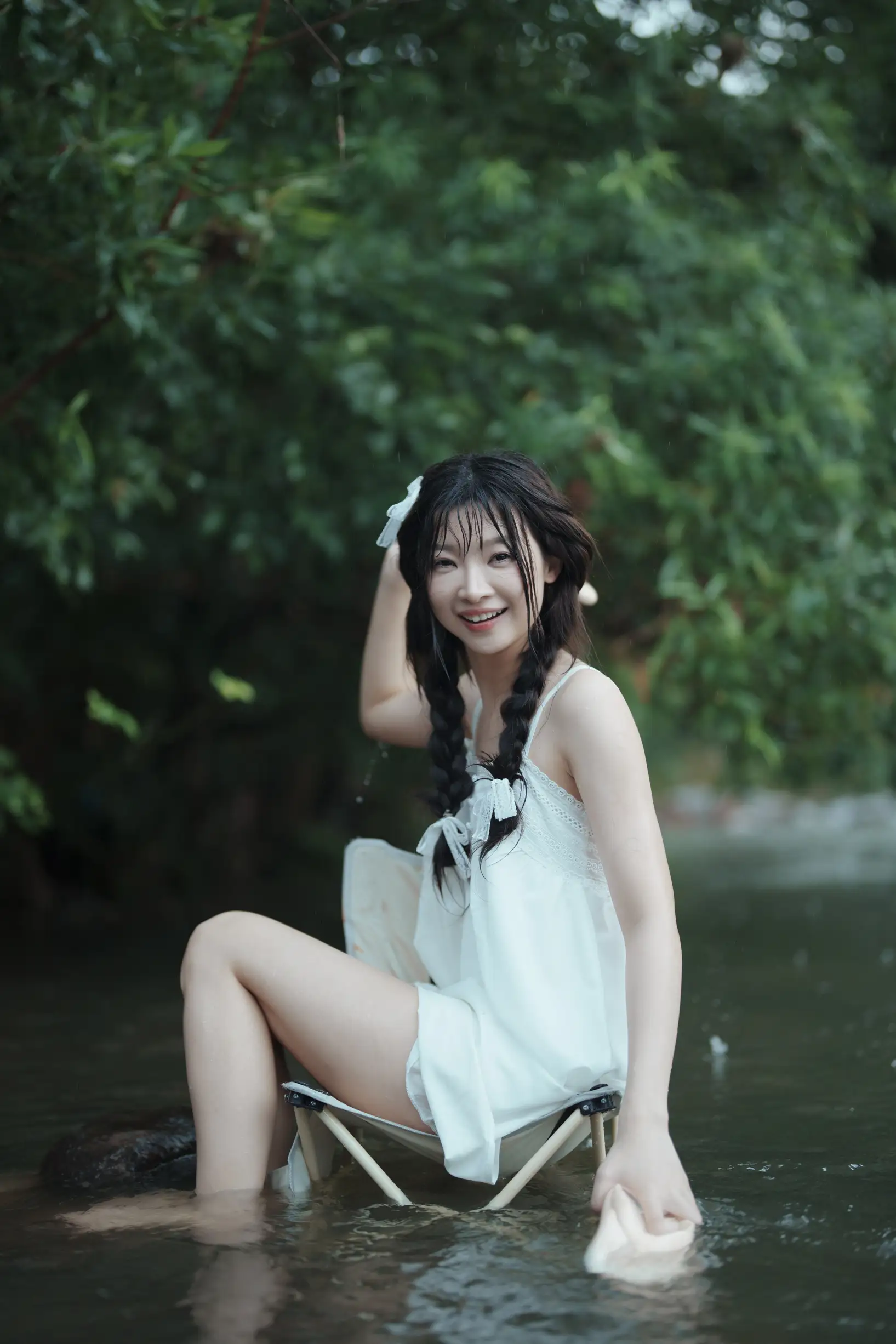 [YITUYU] 2022.09.12 Vol.1936 – Sweet and lusty, it’s hard not to love it. Mountain streams, refreshing all summer Qiqi#[57P]-2