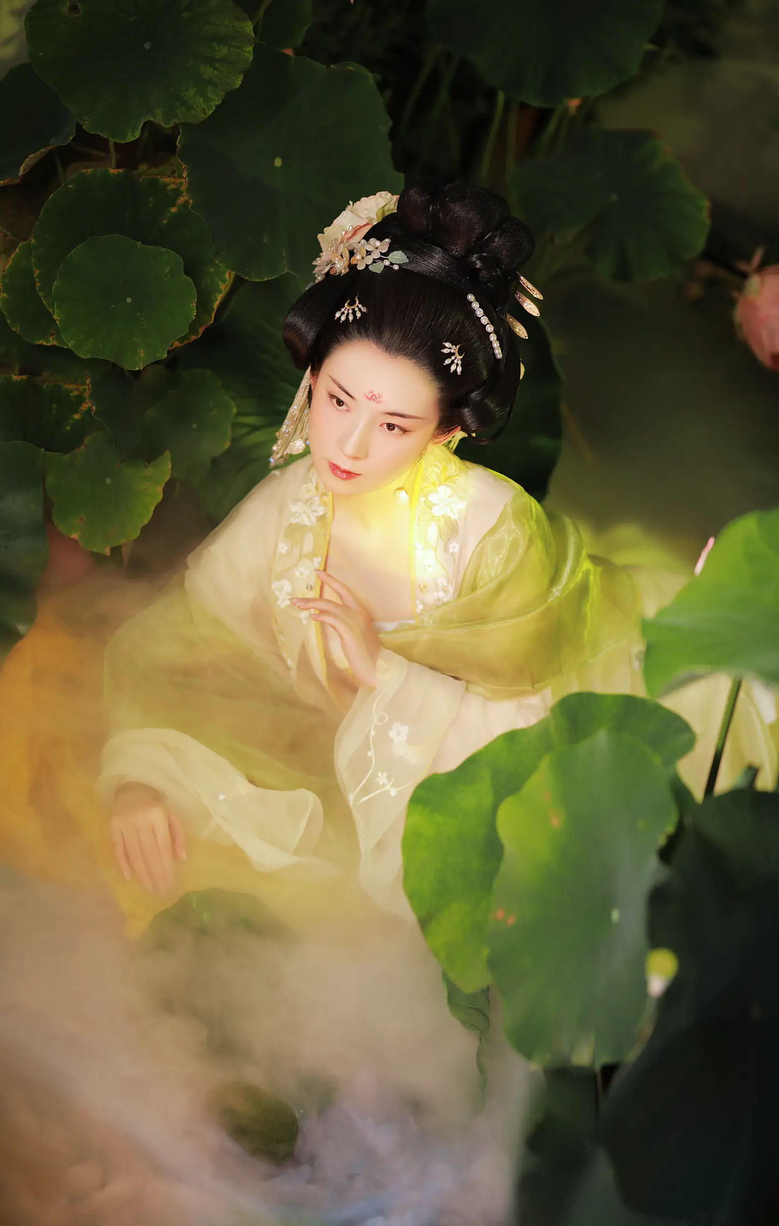 [YITUYU] 2022.09.09 Vol.1912 – Yun Xiang Clothes and Flowers Xiang Rong Ye Qingqiu#[32P]-1