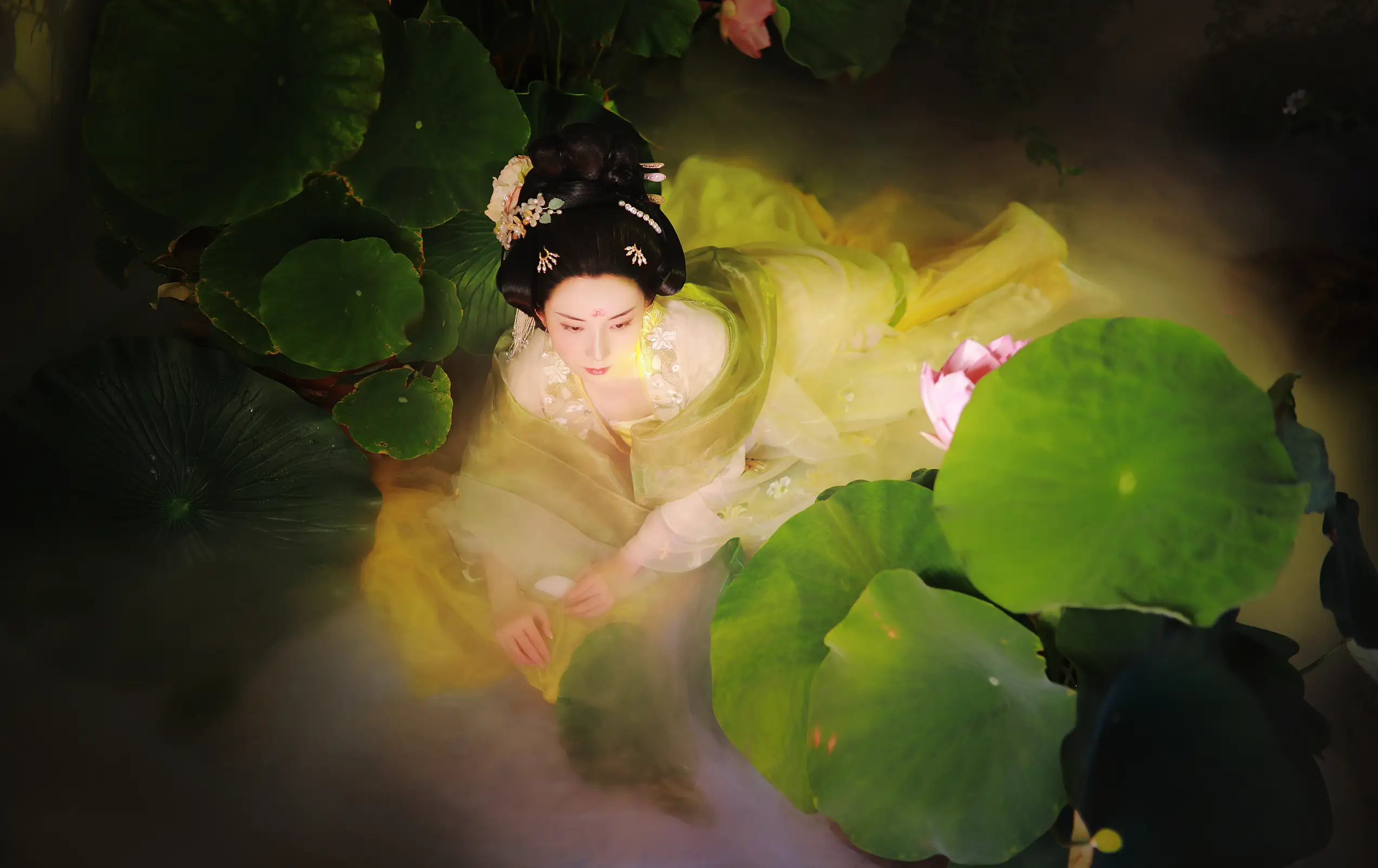 [YITUYU] 2022.09.09 Vol.1912 – Yun Xiang Clothes and Flowers Xiang Rong Ye Qingqiu#[32P]-3