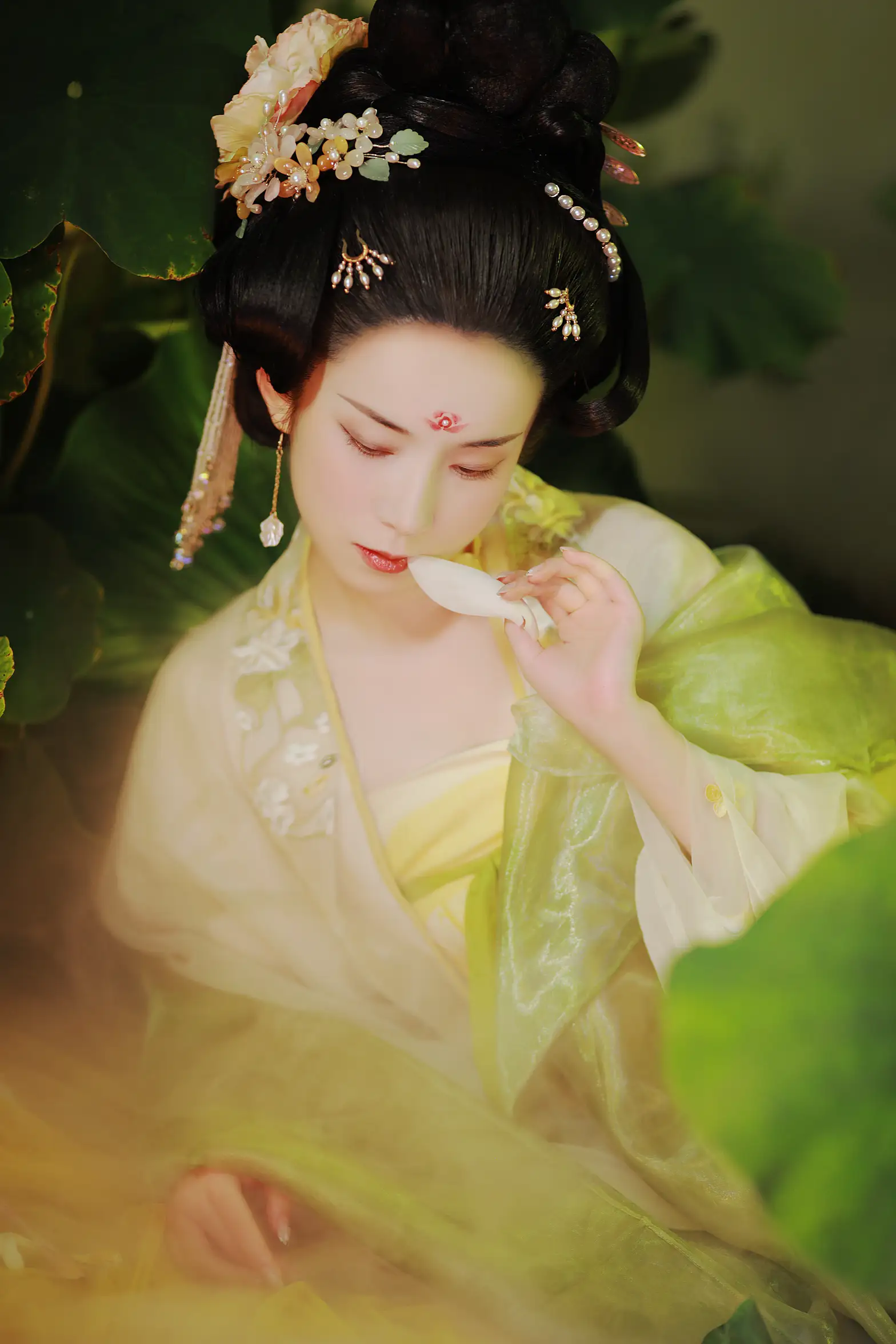 [YITUYU] 2022.09.09 Vol.1912 – Yun Xiang Clothes and Flowers Xiang Rong Ye Qingqiu#[32P]-6