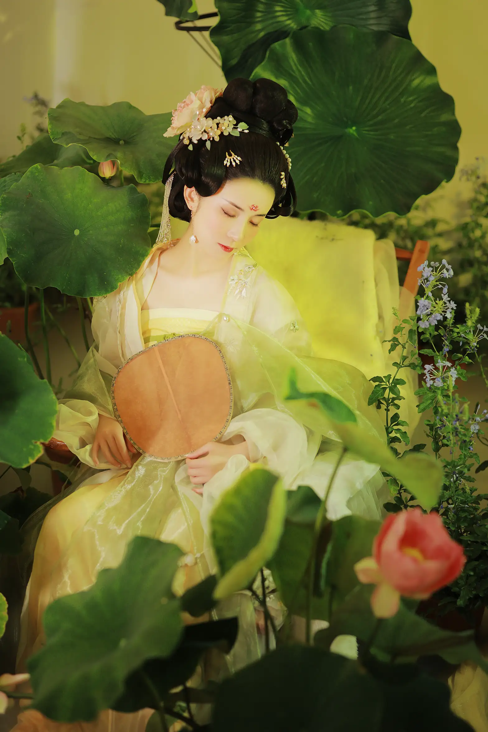 [YITUYU] 2022.09.09 Vol.1912 – Yun Xiang Clothes and Flowers Xiang Rong Ye Qingqiu#[32P]-2