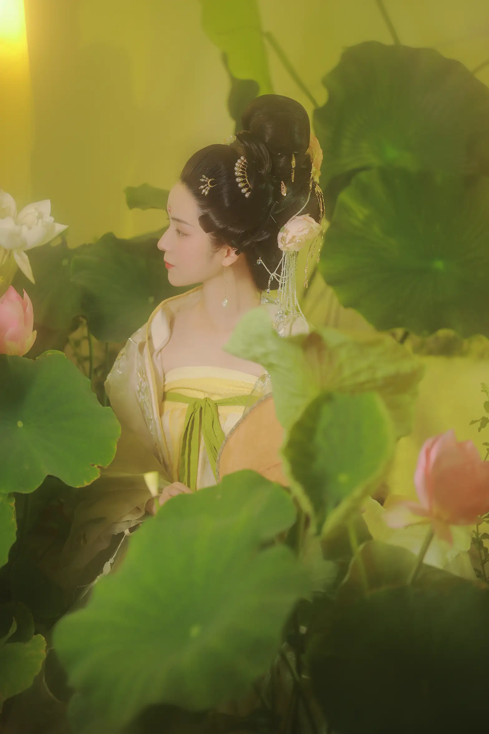 [YITUYU] 2022.09.09 Vol.1912 – Yun Xiang Clothes and Flowers Xiang Rong Ye Qingqiu#[32P]-8