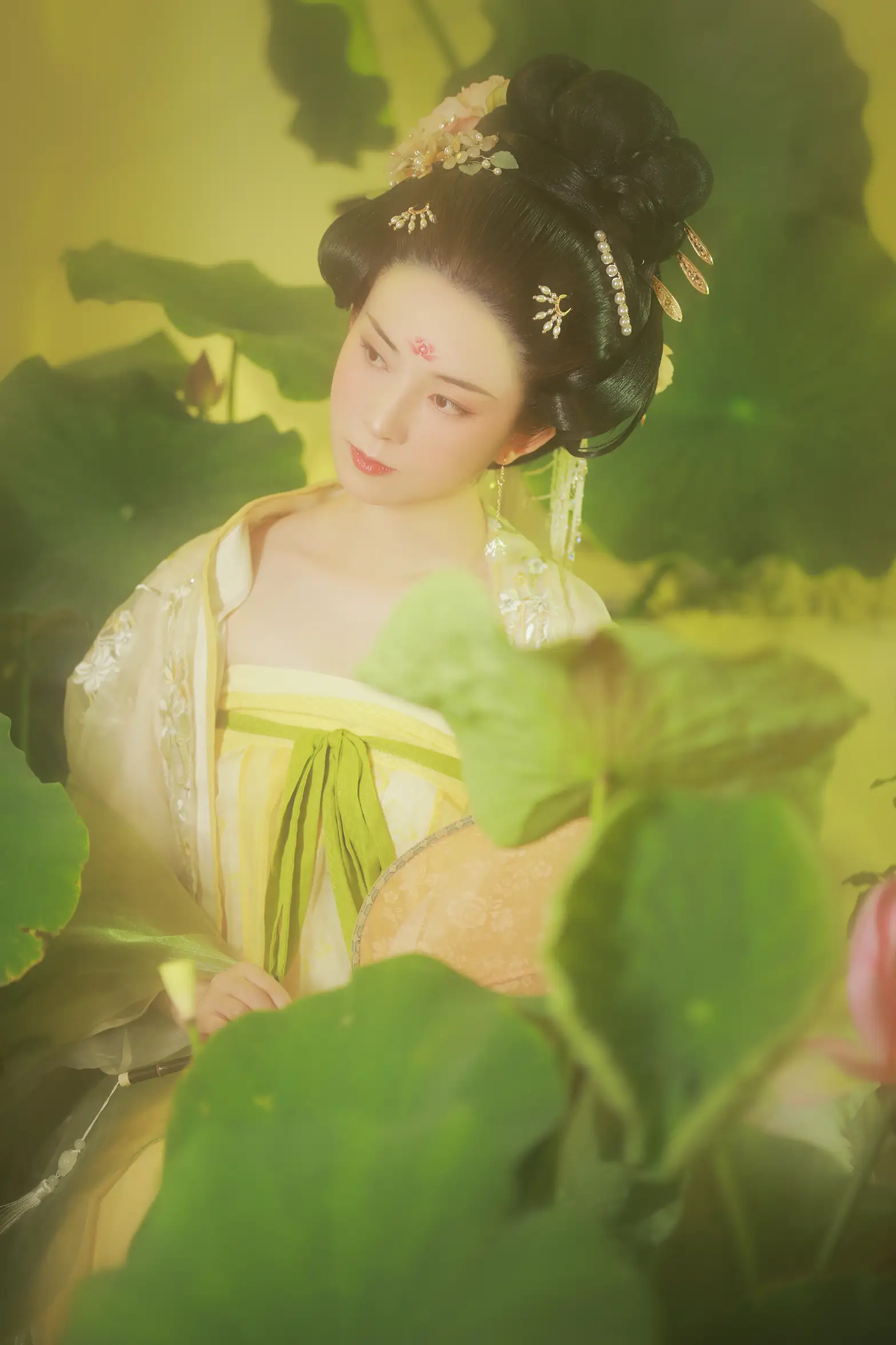 [YITUYU] 2022.09.09 Vol.1912 – Yun Xiang Clothes and Flowers Xiang Rong Ye Qingqiu#[32P]-9