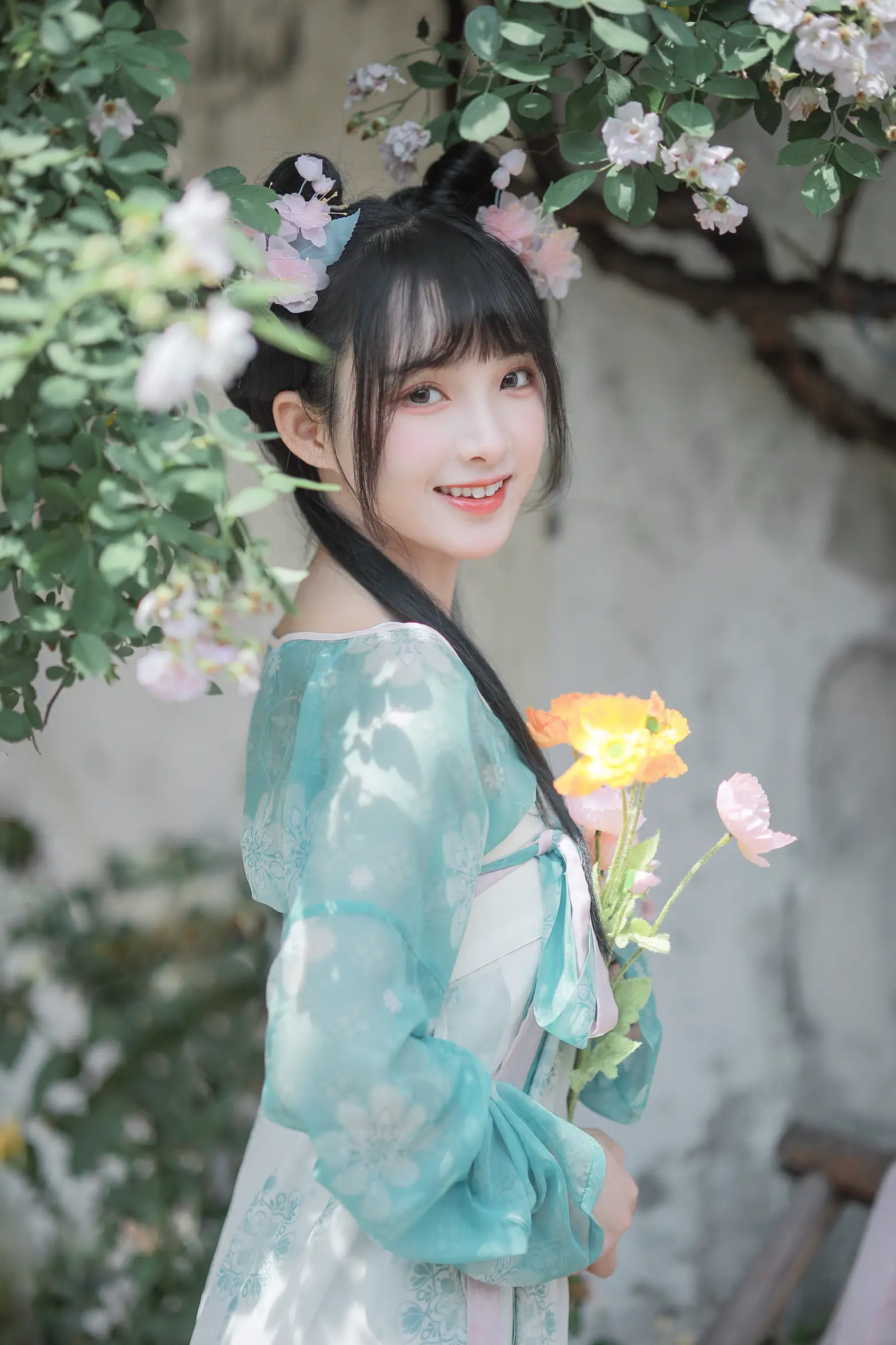 [YITUYU] 2022.06.14 Vol.1175 – Gradually blooming lotus and fallen rose Lily cub w#[20P]-1