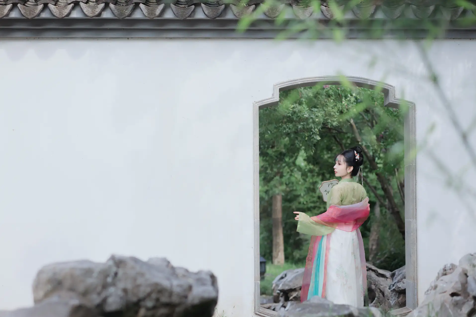 [YITUYU] 2022.11.19 Vol.2479 – Yurun Courtyard That year Jiang dipped into the moon#[33P]-5
