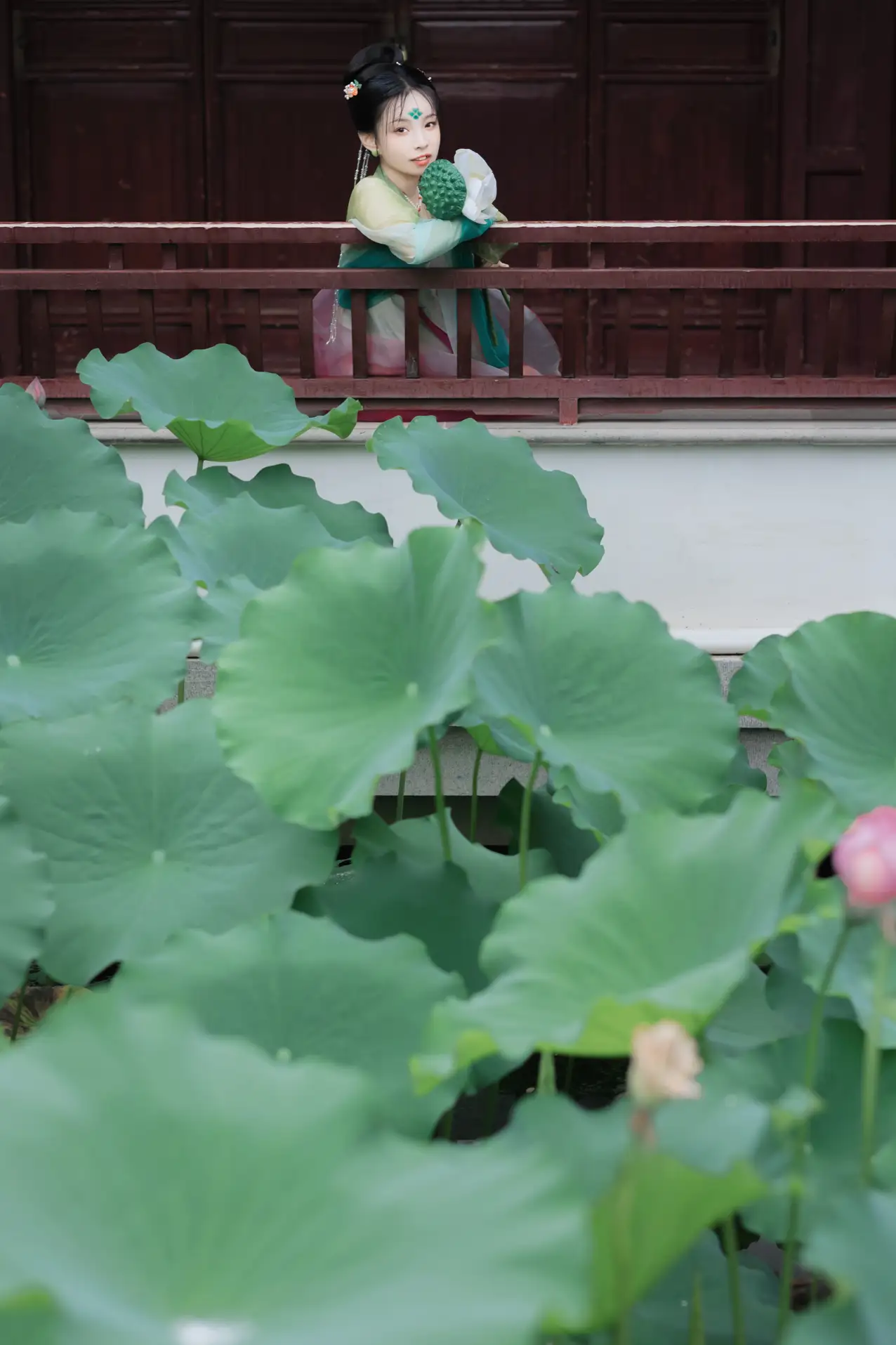 [YITUYU] 2022.11.19 Vol.2479 – Yurun Courtyard That year Jiang dipped into the moon#[33P]-6