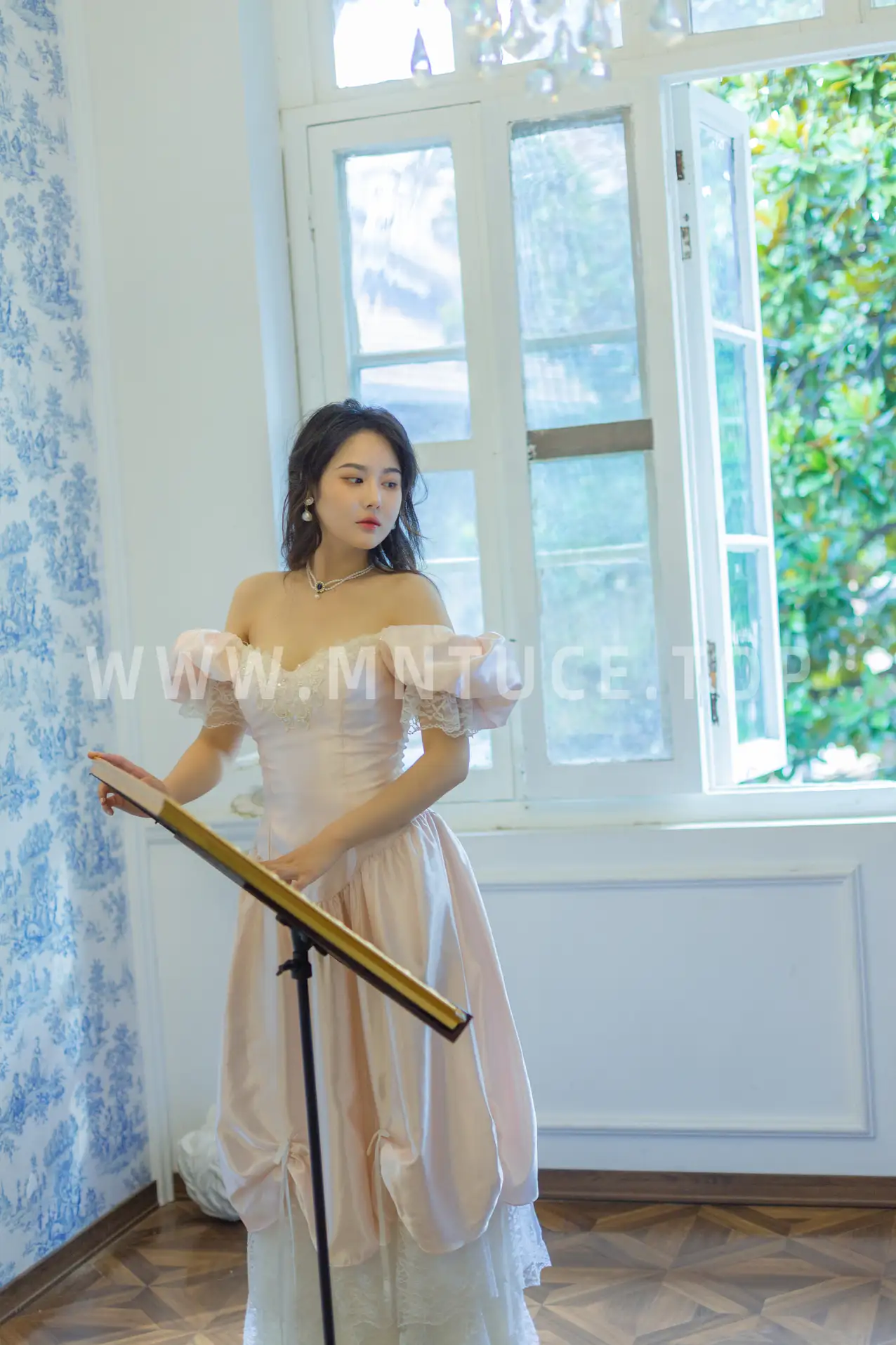 [YITUYU] 2022.11.12 Vol.2420 – Sleepwalking Duck Duck Puffs#[32P]-4
