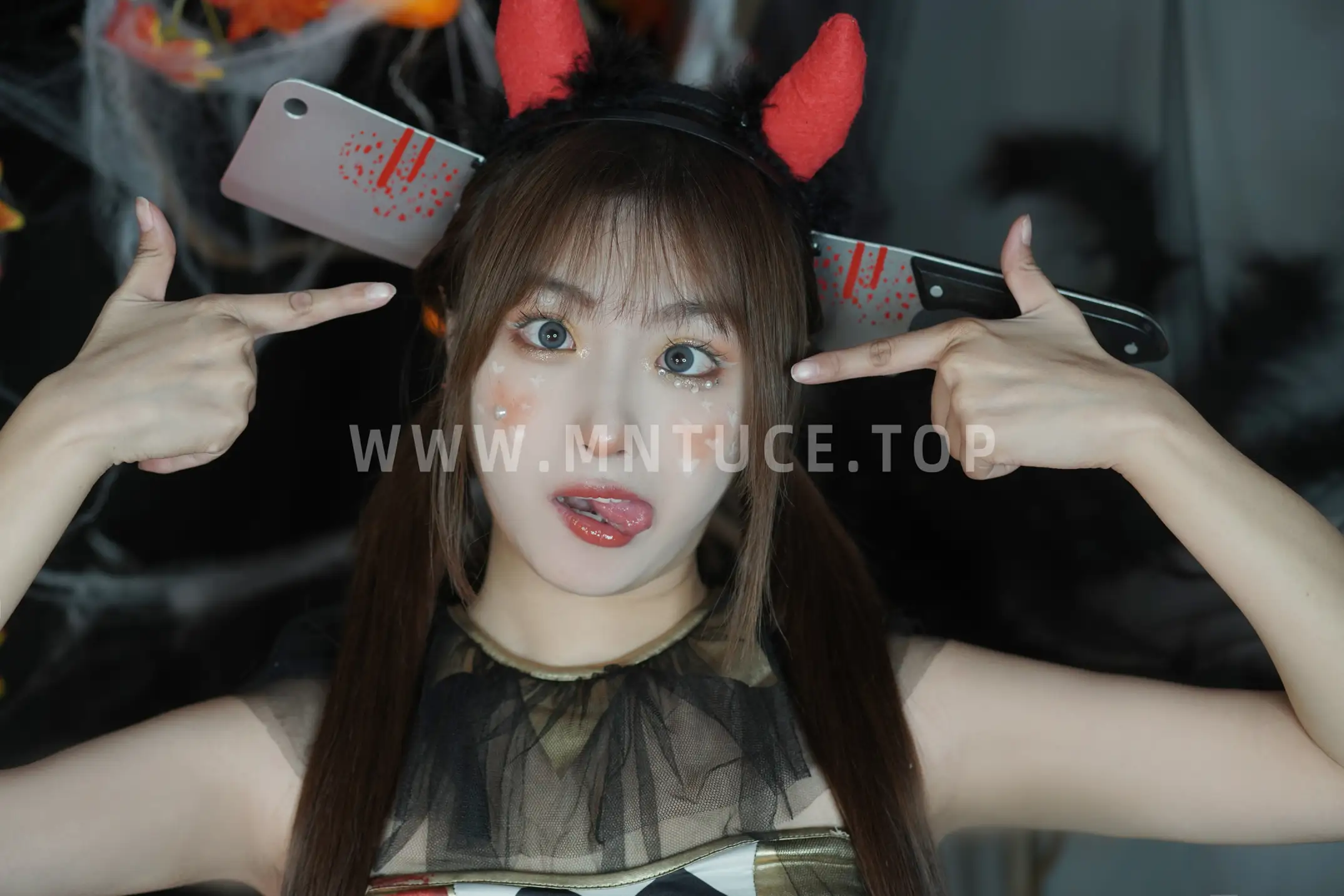 [YITUYU] 2022.11.13 Vol.2427 – Pumpkin Night Fried Chicken and Ice Coke -Fried chicken and ice coke-#[22P]-4