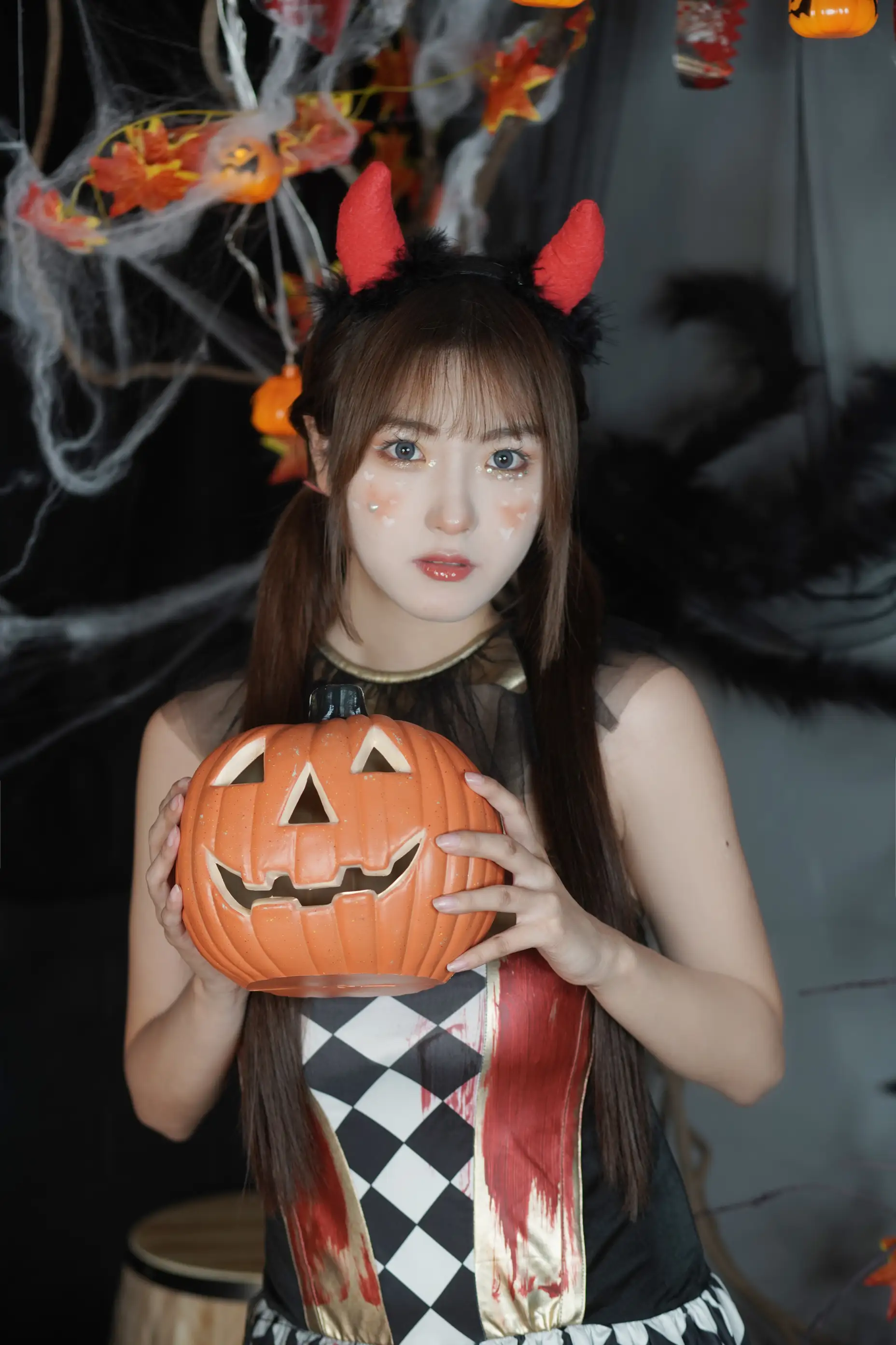 [YITUYU] 2022.11.13 Vol.2427 – Pumpkin Night Fried Chicken and Ice Coke -Fried chicken and ice coke-#[22P]-2